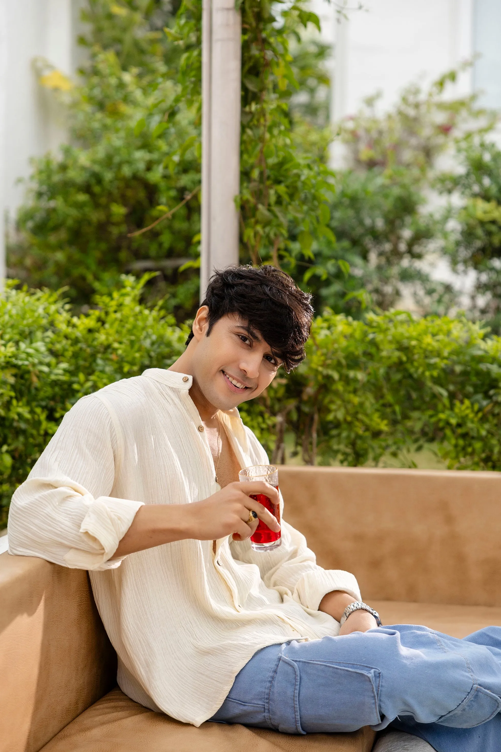 Firangi Yarn Relaxed Fit Solid Cotton Linen Blend Men's Shirt - Off White